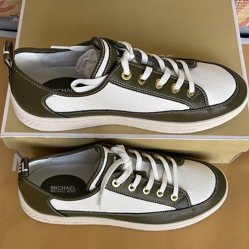 MICHAEL KORS
SHEA LACE UP
FAUX LEATHER
49F3SHFSIL
OLIVE
NEW - Picture 14 of 16